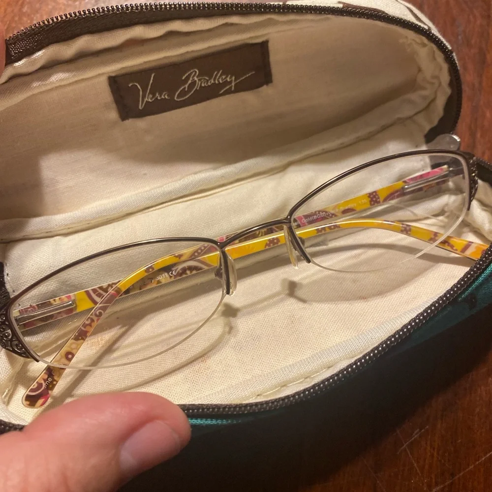 Vera Bradley Glasses and matching Case - Pink, Green, Brown - Picture 5 of 6
